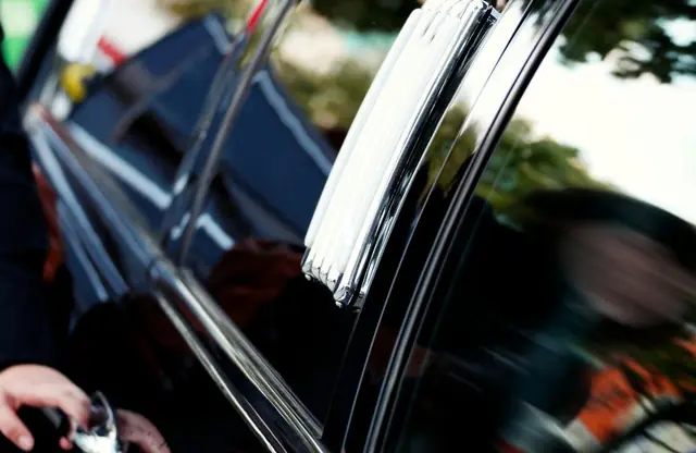 Ride-night arrivals dialed in before gates, with the group already synced on pickup and return.